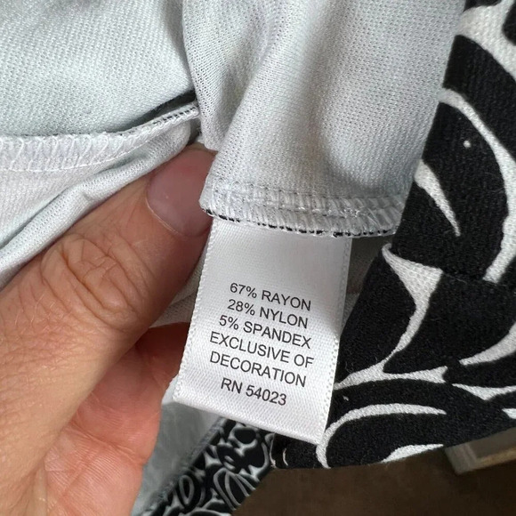 Banana Republic Marimekko Fit & Flare Dress Size 4 Black White Mod Work Event - Picture 10 of 11